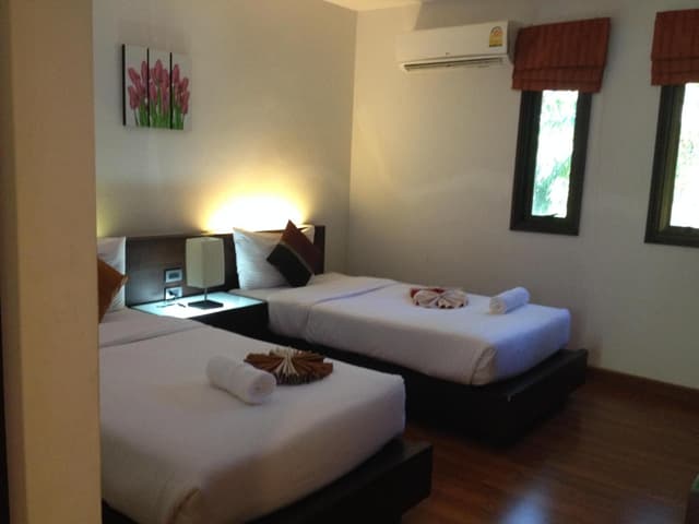 Standard Twin Room