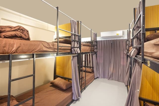 Shared Dormitory, Mixed Dorm