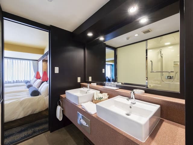 Dynasty Suite Non-smoking