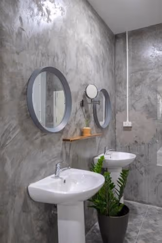Superior Family With Shared Bathroom