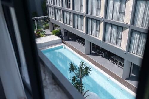Suite Pool View