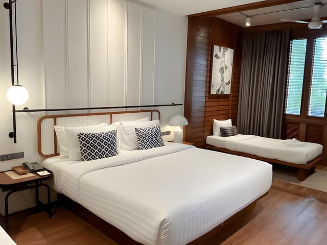 Triple Room