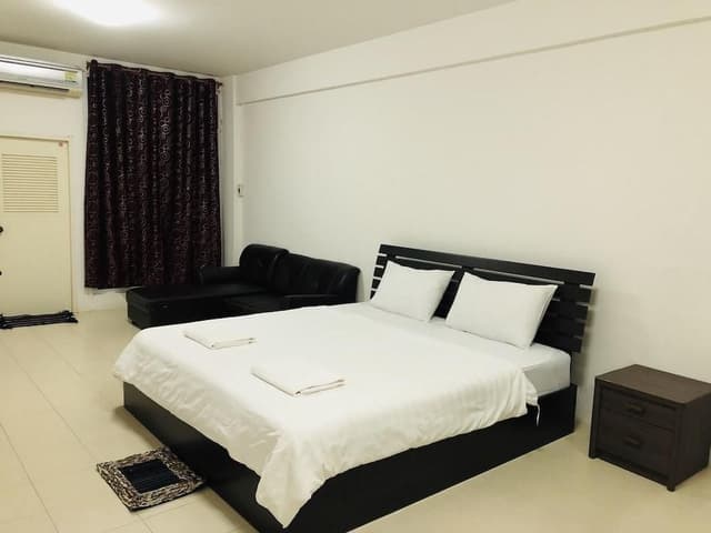 Basic One Bedroom Room