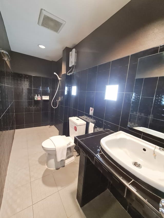 Triple Room with Private Bathroom