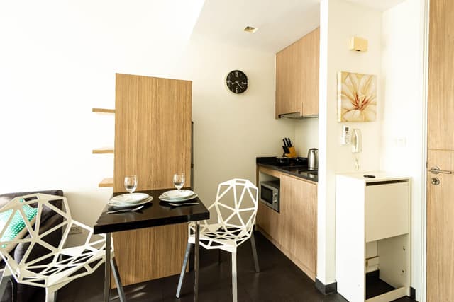 1-Bedroom Apartment with Kitchenette