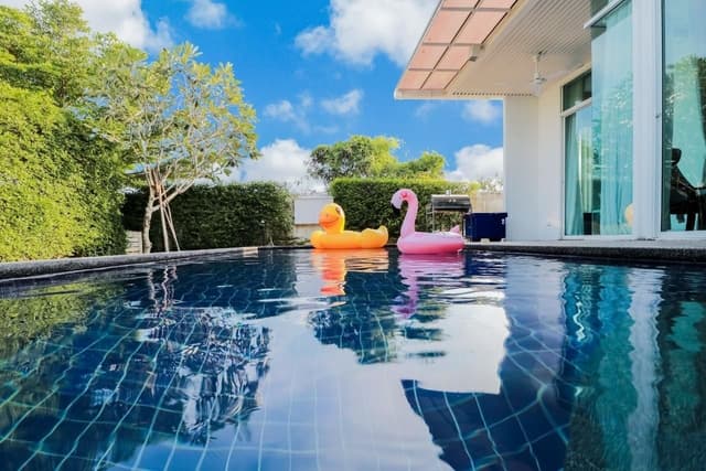 Villa 3 BR Private Pool