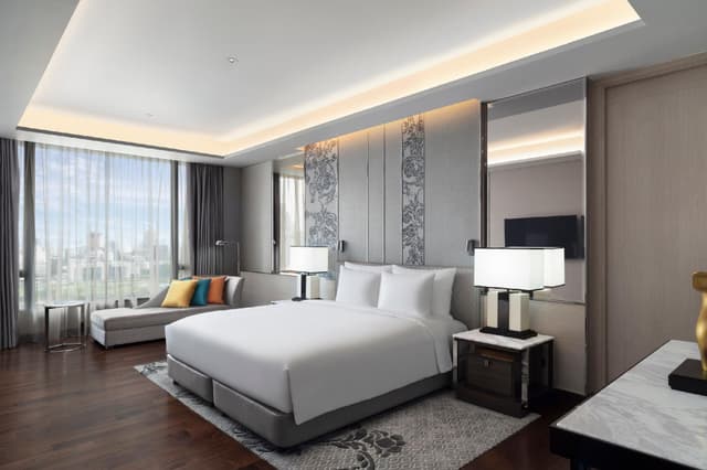 Sindhorn Presidential Suite