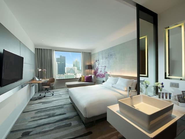 Deluxe Room, 1 King Bed (Grand)