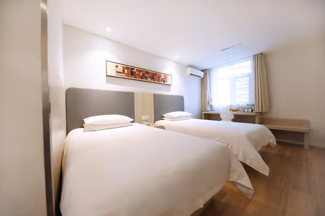 Huazhu - Twin Room