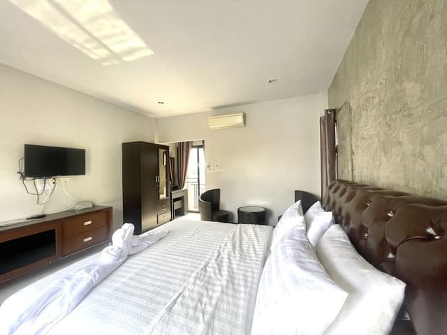Deluxe Room, 1 King Bed, Non Smoking