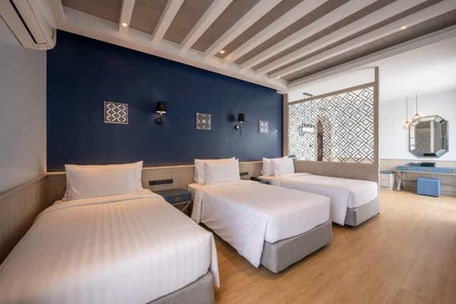 Deluxe Triple Room