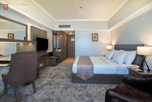 Deluxe King Room