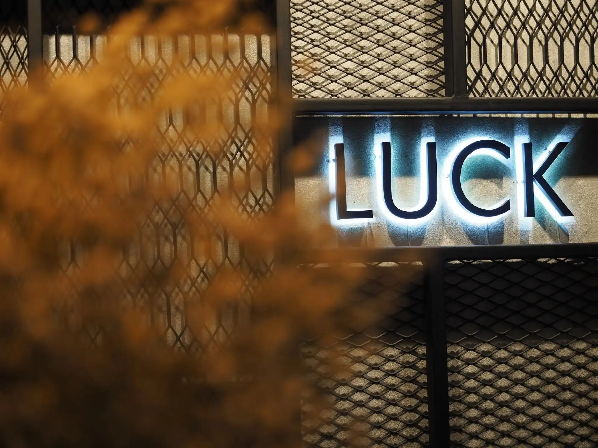 Luck Esan Loft Luck Esan Loft