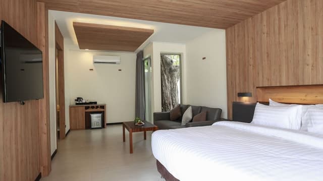 One Bedroom Pool Villa (No Kitchen)