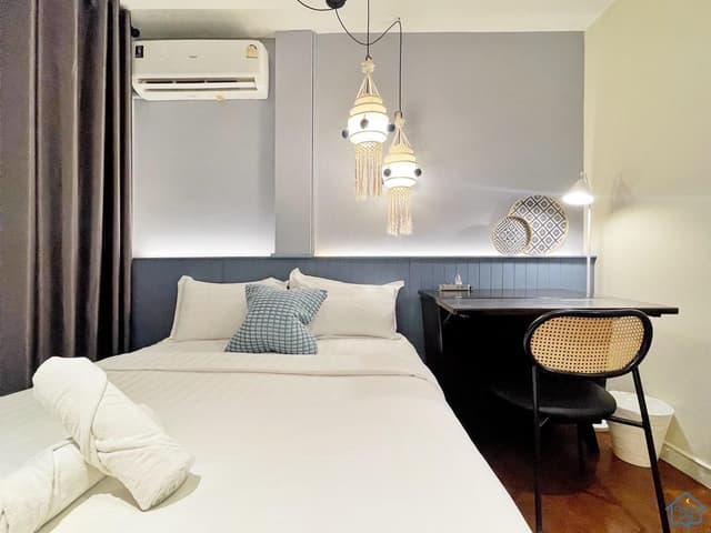 Double Room with Shared Bathroom