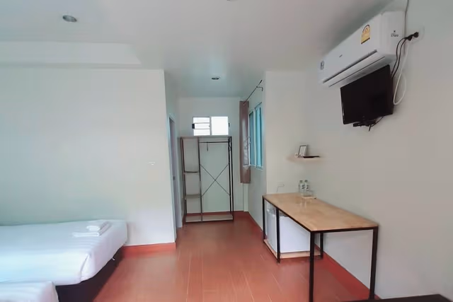 Double Room, Pool Access