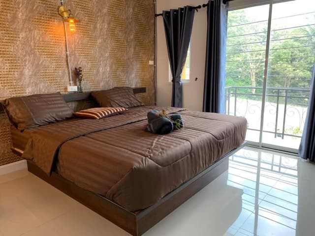 Deluxe Room with Balcony