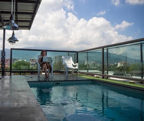 248 Street Hostel (Rooftop Bar and Pool)2