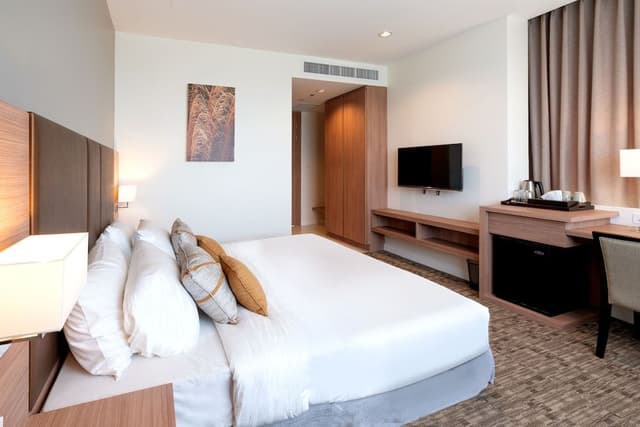 Executive Suite