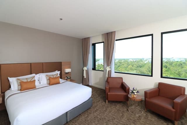 Superior King Bed