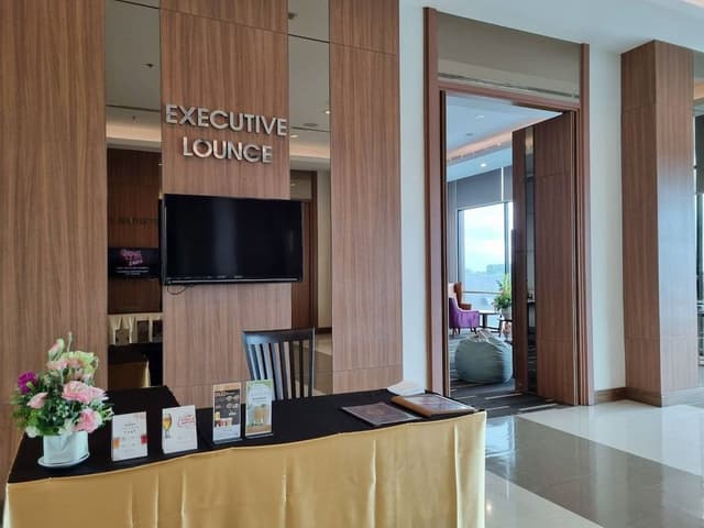 Executive Suite