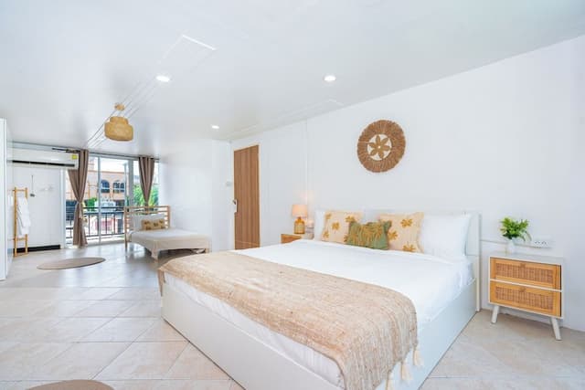 Family Room with Private External Bathroom
