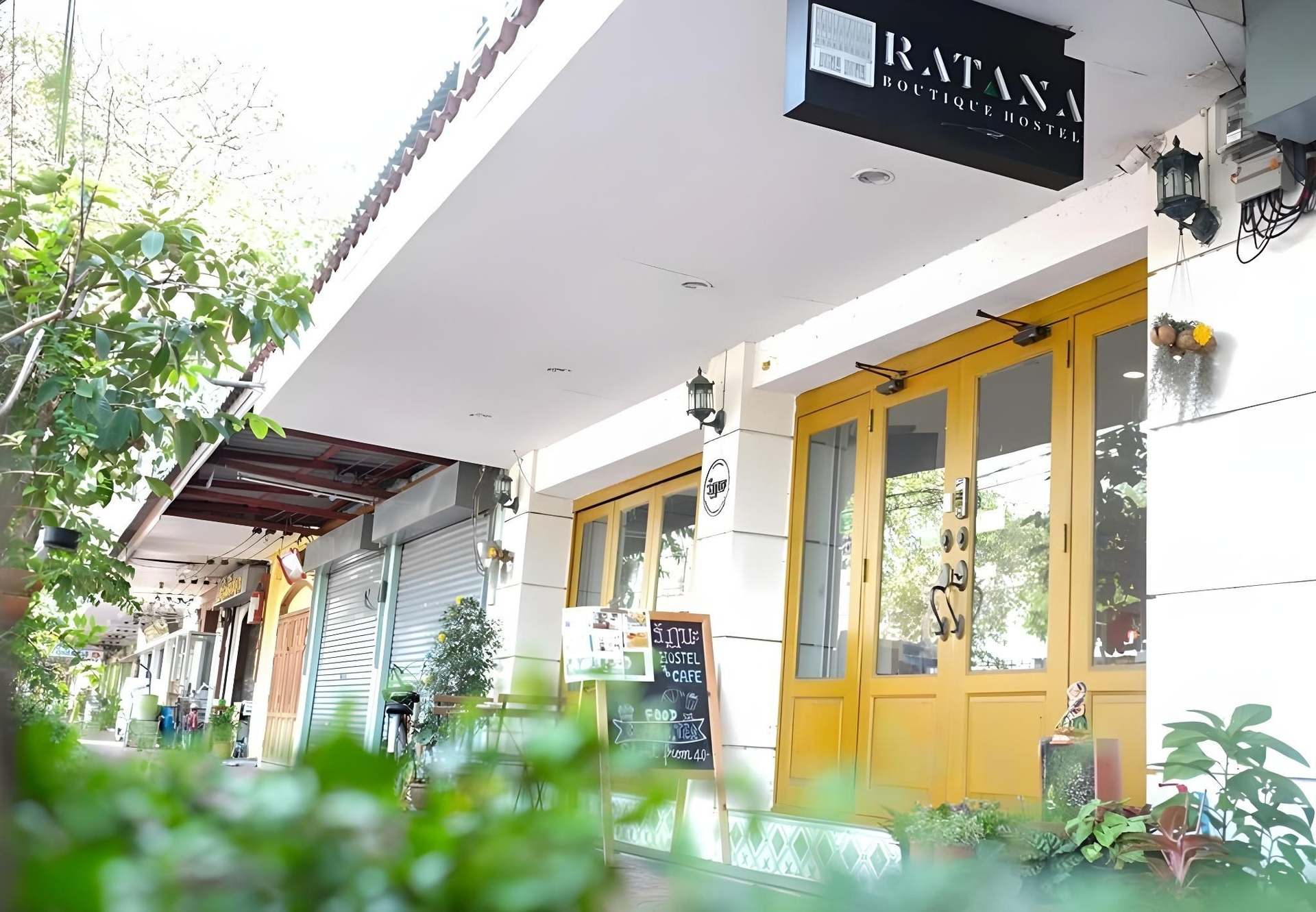รัตนา บูทิก โฮสเทล (Ratana Boutique Hostel)0
