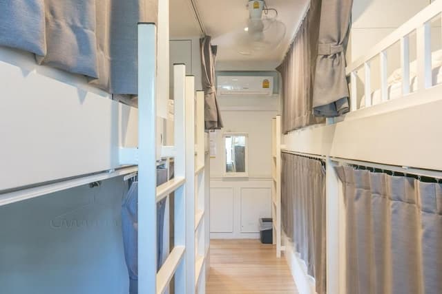 1 Bed Mixed Dormitory