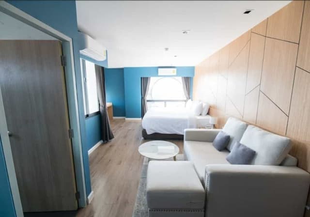 Grand Deluxe Room