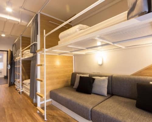 10 Mixed Dormitory Room