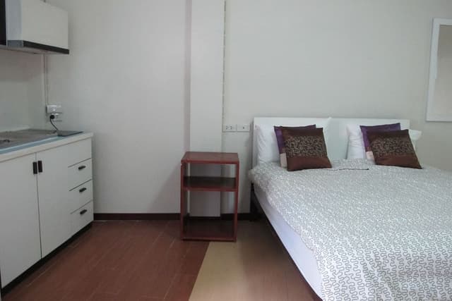 Standard Room, Kitchen