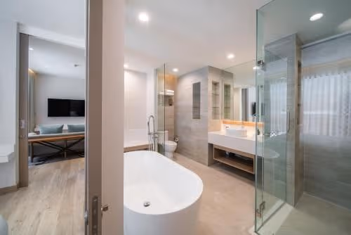 Corner Suite with Balcony