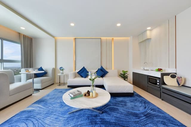 Presidential Room, 1 King Bed, City View