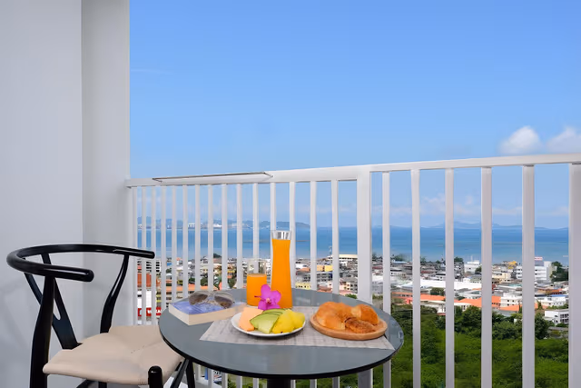 Presidential Room, 1 King Bed, City View