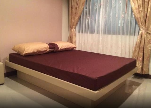 Run of House Double Room (Please show Staff ID Card on check in date)