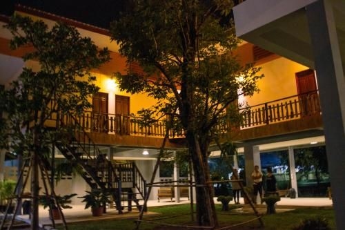 บ้านคลองสระบัว (Ban Klong Srabua)0