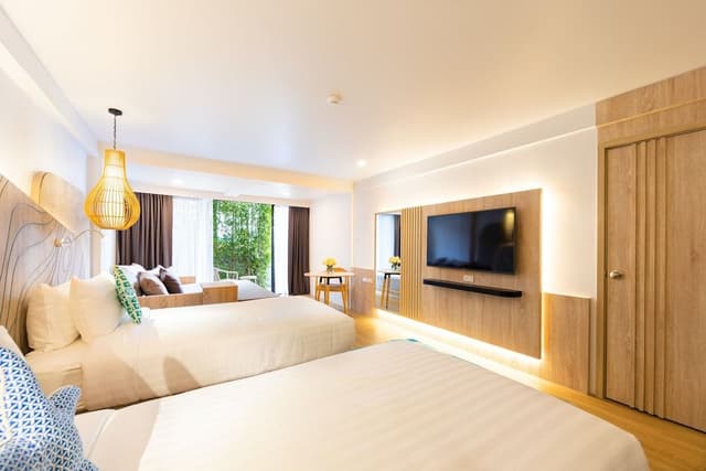 Deluxe Double or Twin Room