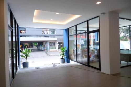 เจ แอนด์ แอล เรสซิเดนซ์ แอนด์ สปา (J & L Residence and Spa)1