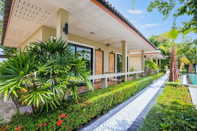 Superior Double or Twin Room, Pool View
