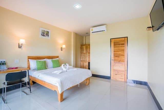 Superior Double or Twin Room Garden View