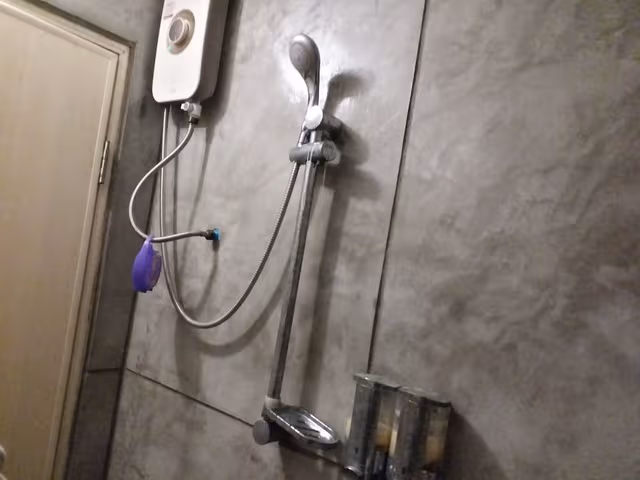 Shared Dormitory, Women only