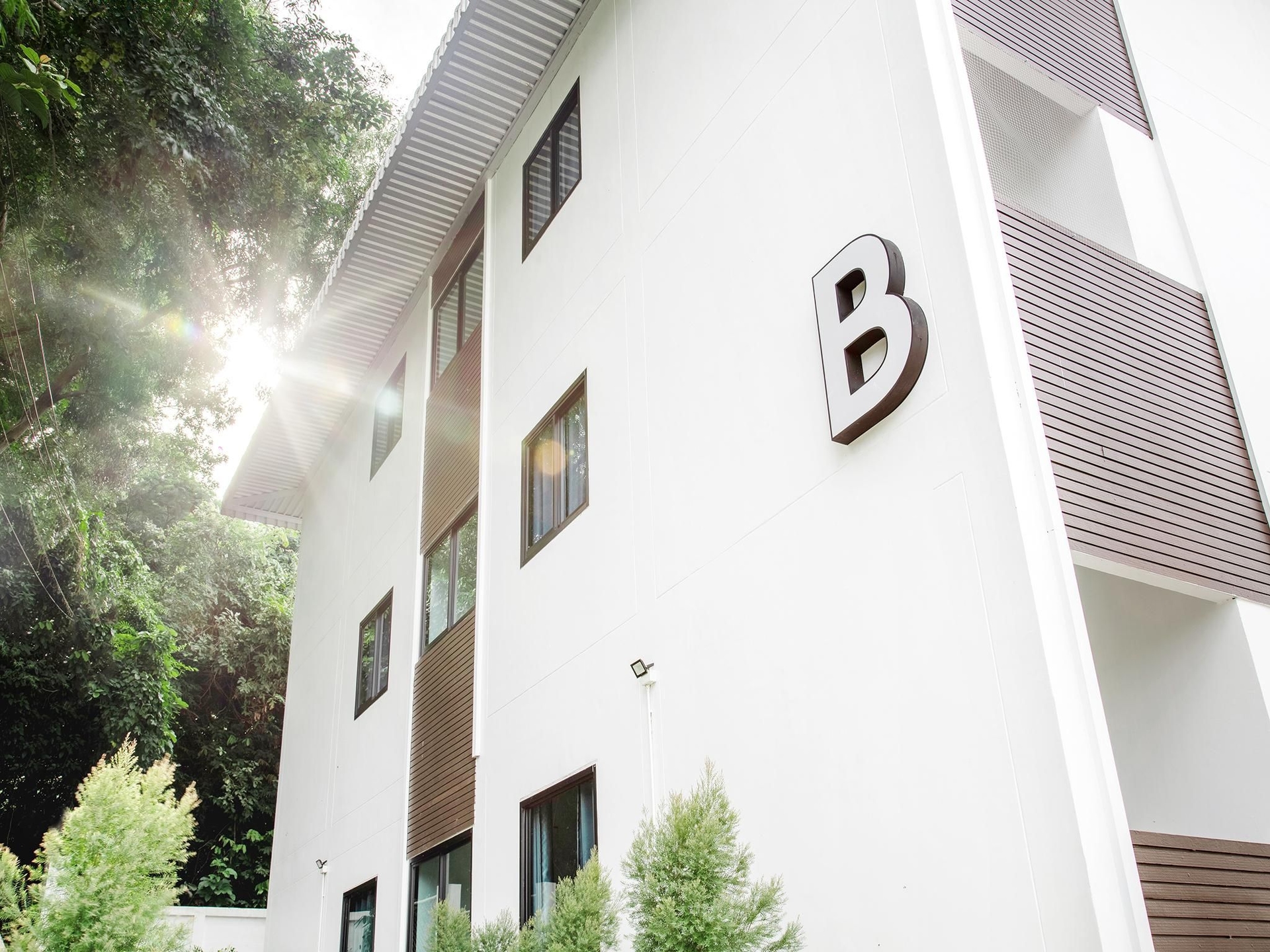 โรงแรมแกรนด์สัตหีบ (Grand Sattahip Hotel)1