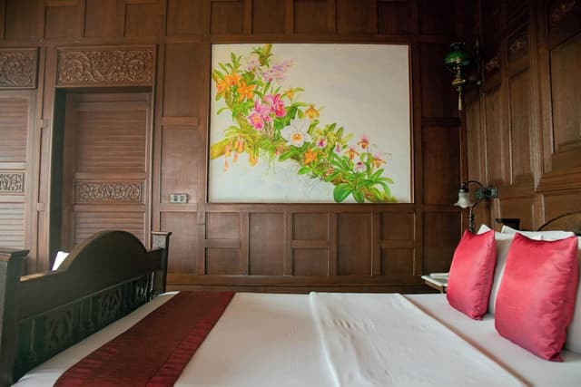 Lamphu Tree Suite (Main Building)