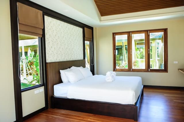 King Room Villa with Bathtub