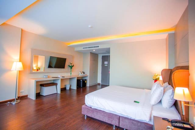 Deluxe Double Bed