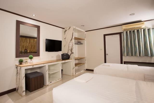 Double or Twin Room, 2 Twin Beds, Non Smoking, Refrigerator