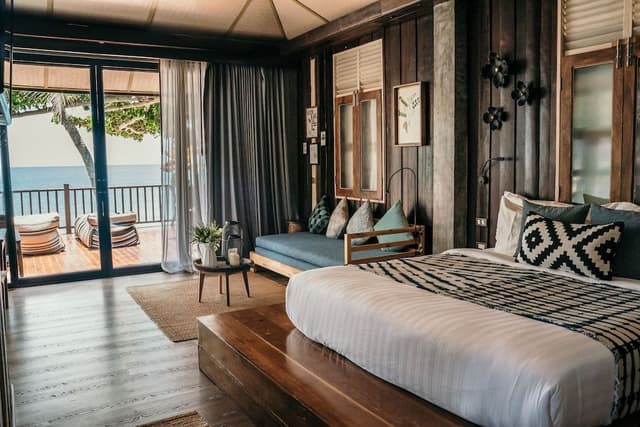 King Suite with Ocean View