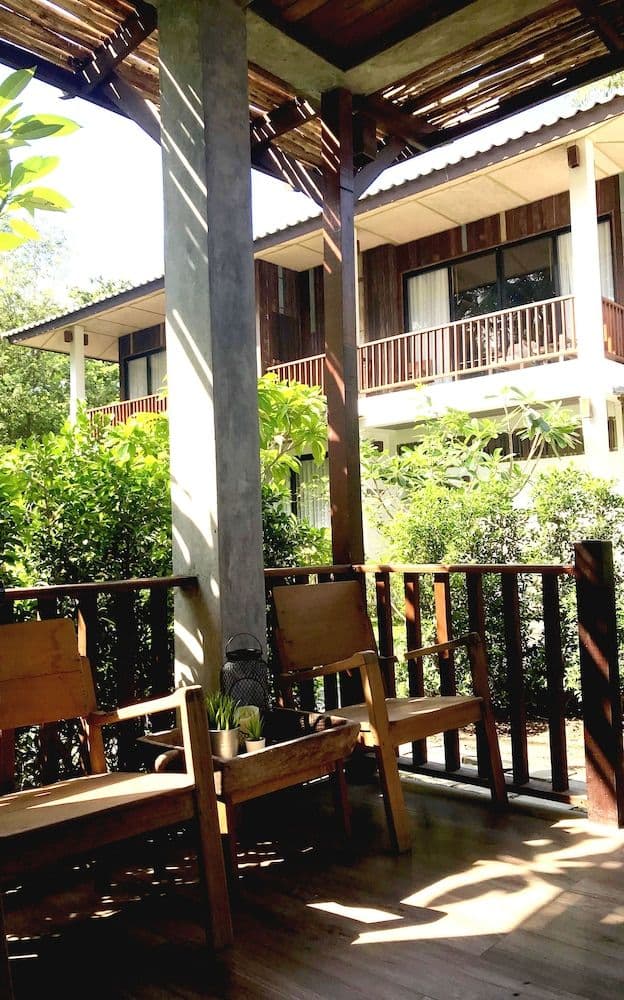Suite Connectable, Partial See View
