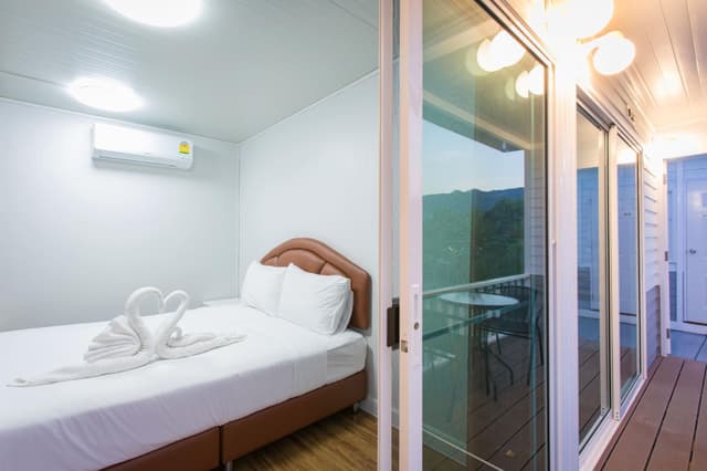 Mountain View Room