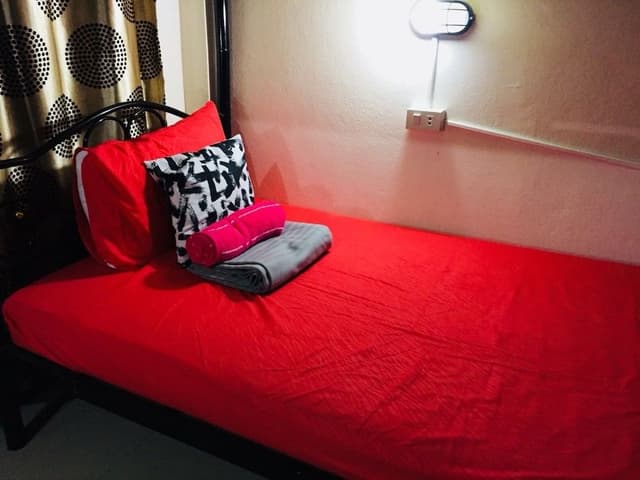Bed in 10-Bed Mixed Dormitory Room